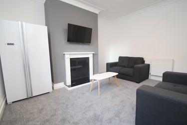 3 bed house, Quarry Mount Terrace, Rampart Road, Leeds, LS62JG - Image 3