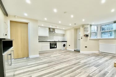 2 bed house, Ashwood Terrace, Hyde Park, Leeds, LS62EH - Image 2