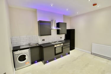 1 bed house, Ashwood Terrace, Hyde Park, Leeds, LS62EH - Image 3