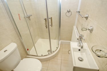 6 bed house, Hessle Mount, Hyde Park, Leeds, LS61EP - Image 12