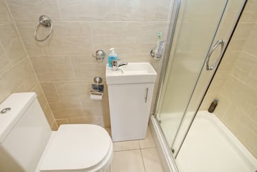 6 bed house, Hessle Mount, Hyde Park, Leeds, LS61EP - Image 6