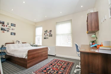 6 bed house, Hessle Mount, Hyde Park, Leeds, LS61EP - Image 4