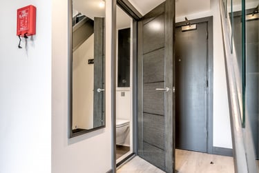 Mezzanine Studio - Image 10