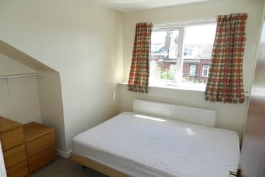 4 bed house, Haddon Place, Burley, Leeds, LS42JU - Image 12