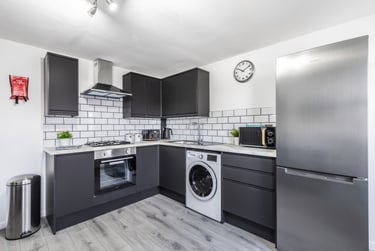 2 bed house, Queens Road, Hyde Park, Leeds, LS61HY - Image 8