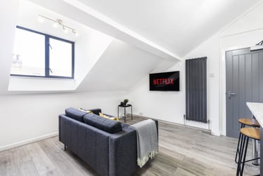 2 bed house, Queens Road, Hyde Park, Leeds, LS61HY - Image 10