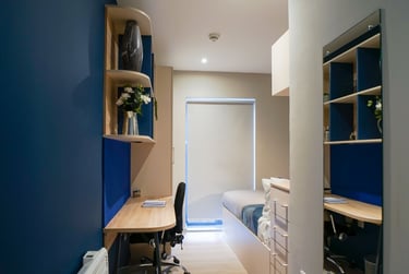 Classic Ensuite at Straits Meadow, 61-63 London Road, Meadowbank, Edinburgh, EH76AA - Image 3