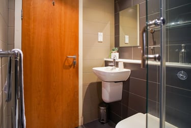 2 Bedroom Apartment at Gallery Apartments, 2 Port Dundas Place, City Centre, Glasgow, G23LD - Image 7