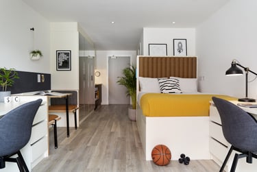 Merrifield Studio at Student Castle, 2-6 Pelham Terrace, Hove Station, Brighton, BN24GS - Image 1