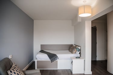 Premium Studio - Image 1