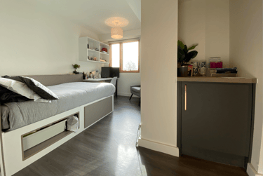 Luxury Studio at Charles Morton Court, 37-43 Green Lanes, Newington Green, London, N169BS - Image 2
