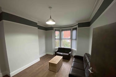 2 bed house, Brudenell Grove, Hyde Park, Leeds, LS61HP - Image 4