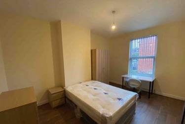 2 bed house, Brudenell Grove, Hyde Park, Leeds, LS61HP - Image 5
