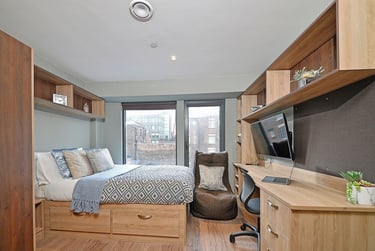 Deluxe Studio at Fontenoy Apartments, Fontenoy Street, City Centre, Liverpool, L32BE - Image 1
