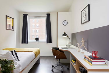 Silver Ensuite - Image 1