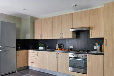 Premium 2 En-suite at Saw Mill, King's Mill Lane, City Centre, Huddersfield, HD13AN - Image 4