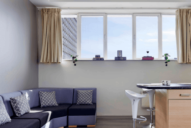 Classic En-suite at Central Point, 50 Royal Parade, City Centre, Plymouth, PL11DZ - Image 6