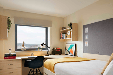 Classic En-suite at Discovery Heights, 27-31 Cobourg Street, City Centre, Plymouth, PL11UH - Image 1