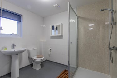 8 bed house, Miskin Street, Cathays, Cathays, Cardiff, CF244AS - Image 1