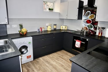 7 bed house, Bryn Road, Brynmill, Brynmill, Swansea, SA20AR - Image 4