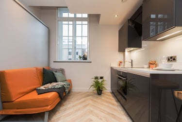 Silver One Bed Apartment at 121 Princess Street, 121 Princess Street, City Centre, Manchester, M17AG - Image 2