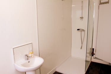 3 bed house, Avenue Road Extension, Knighton, Leicester, LE23EL - Image 8
