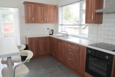 4 bed house, Eastleigh Road, City Centre, Leicester, LE30DB - Image 4