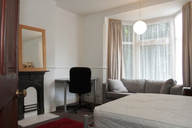 4 bed house, Eastleigh Road, City Centre, Leicester, LE30DB - Image 11