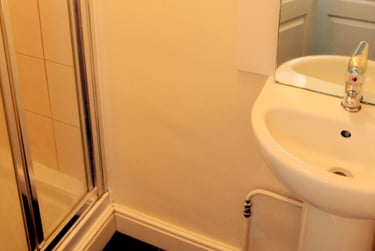 2 bed house, Queens Road, Clarendon Park, Leicester, LE21TT - Image 7