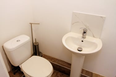 2 bed house, Queens Road, Clarendon Park, Leicester, LE23FL - Image 8