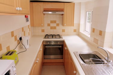 2 bed house, Queens Road, Clarendon Park, Leicester, LE23FS - Image 3
