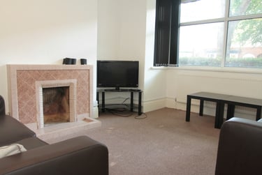 4 bed house, Fosse Road South, City Centre, Leicester, LE31AE - Image 5
