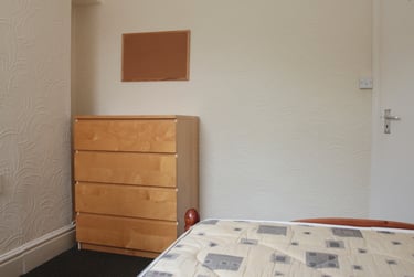 4 bed house, Harrow Road, City Centre, Leicester, LE30JY - Image 9