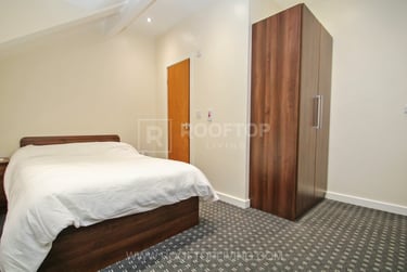 6 bed house, Hessle Mount, Hyde Park, Leeds, LS61EP - Image 13