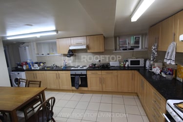 8 bed house, St. Michaels Villas, Headingley, Leeds, LS63AF - Image 3