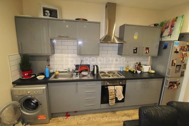 3 bed house, Brudenell Grove, Hyde Park, Leeds, LS61HR - Image 8