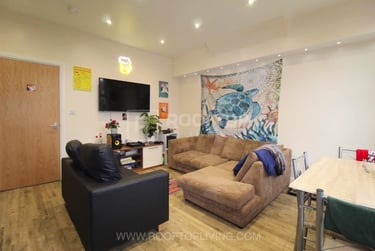 3 bed house, Brudenell Grove, Hyde Park, Leeds, LS61HR - Image 3