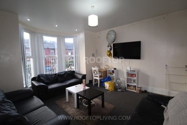 6 bed house, Ebor Place, Hyde Park, Leeds, LS61NR - Image 3