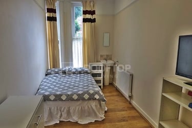 14 bed house, North Grange Road, Headingley, Leeds, LS62BR - Image 13