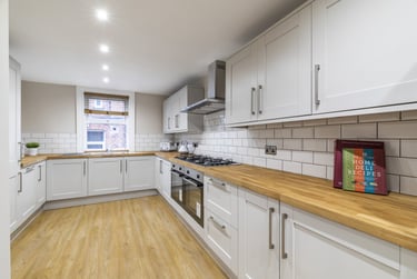 7 bed house, Claremont Villas, Woodhouse, Leeds, LS29NY - Image 2