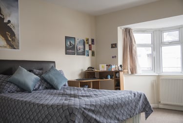 4 bed house, Kimberley Road, Victoria Park, Leicester, LE21LF - Image 1