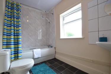 7 bed house, Stretton Road, City Centre, Leicester, LE36BN - Image 2