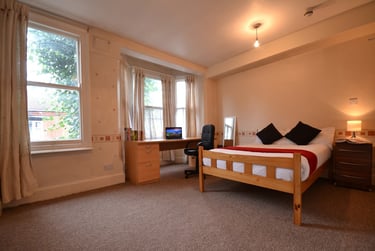 6 bed house, Brazil Street, City Centre, Leicester, LE27JA - Image 1