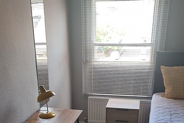 3 bed house, Newtown Street, Highfields, Leicester, LE16WJ - Image 2