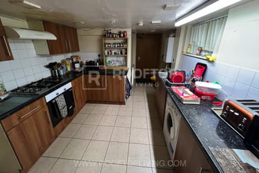 7 bed house, St. Michaels Villas, Headingley, Leeds, LS63AF - Image 14