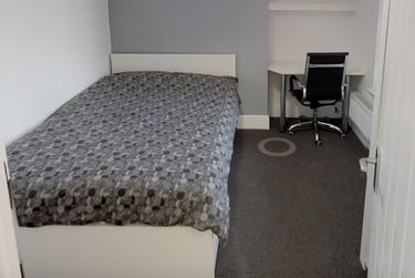 2 bed house, Beverley Road, Newland, Hull, HU51LH - Image 3