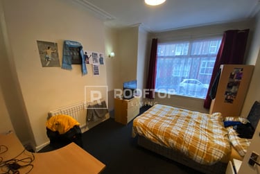 7 bed house, Chestnut Avenue, Hyde Park, Leeds, LS61AZ - Image 5