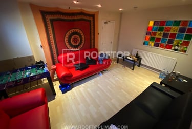 7 bed house, Chestnut Avenue, Hyde Park, Leeds, LS61AZ - Image 1