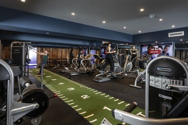 Sapphire Plus Studio at Walnut Gardens, Walnut House, St Davids Hill, Exeter, EX44DH - Image 11