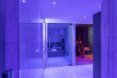 Sapphire Plus Studio at Walnut Gardens, Walnut House, St Davids Hill, Exeter, EX44DH - Image 12